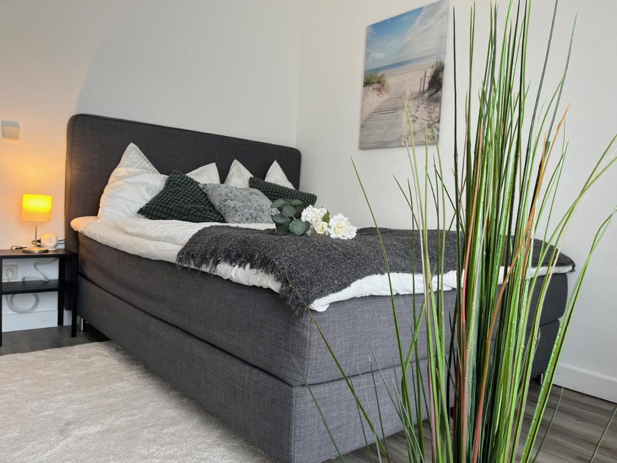 Apartment Seebrise Velden - Quiet Location, 10 Minutes Walk To Velden am Woerthersee